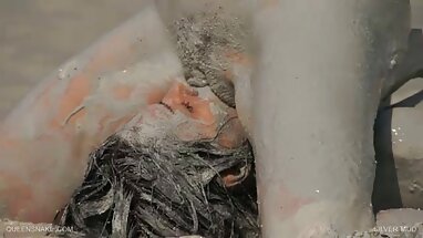 Doe eyed güzellik şaşırtıcı oral yerli porno şahin k seks ve convinced üzerinde anal