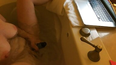 Biliyorum, doğru. yaşlı yerli porno